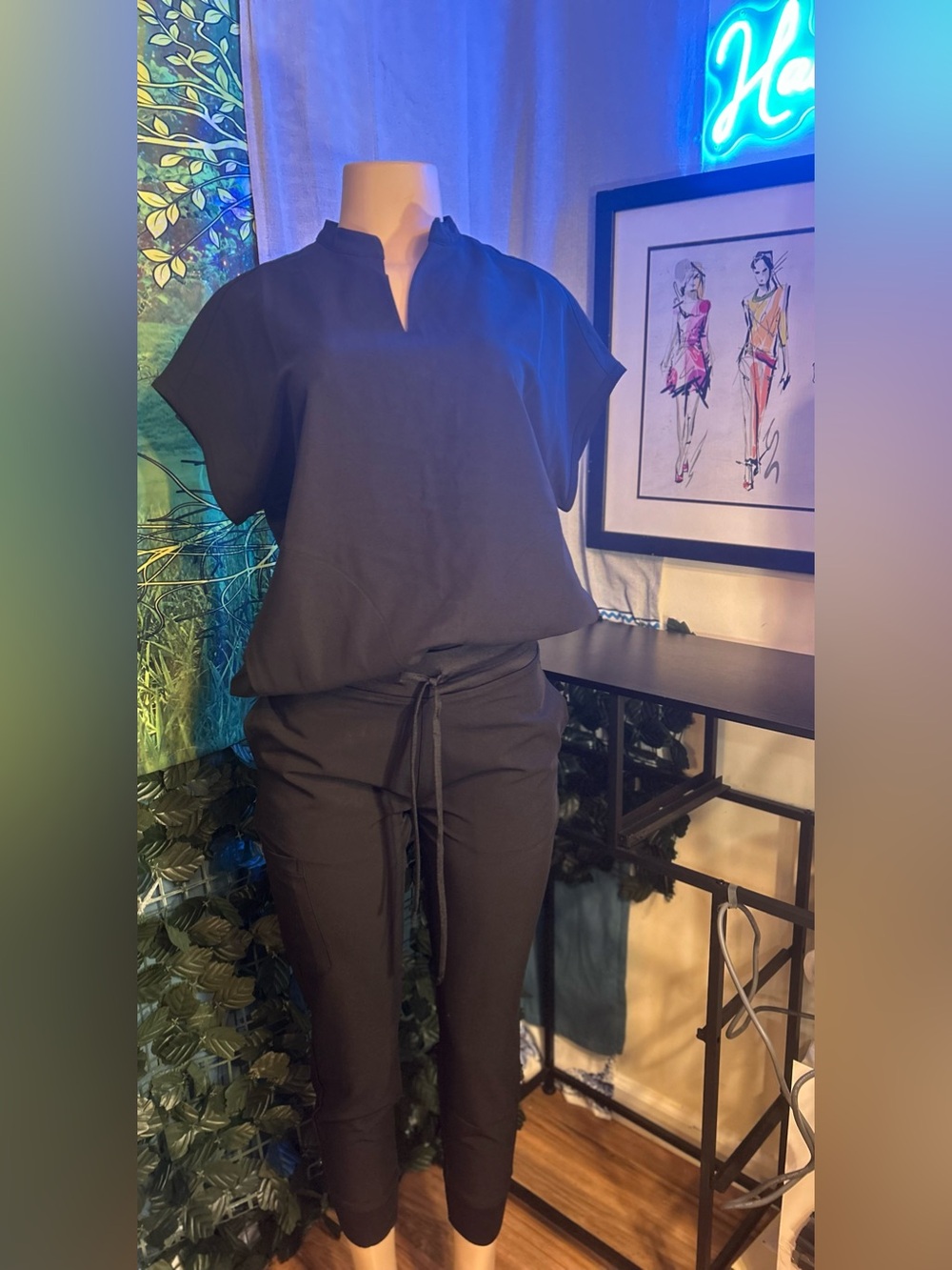 Mandala Women's Black Drawstring Ankle Pants & Split-Neck Dolman Top Set:NWTs